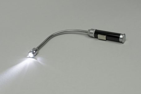 Eine LED Lauflampe des RIFLE DOC Reinigungskoffers